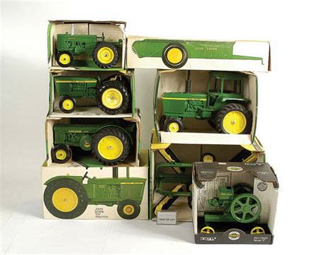 Ertl John Deere Tractors And Machinery