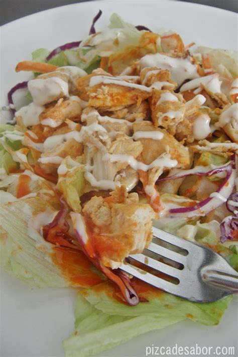 Ensalada Pollo Buffalo Pizca De Sabor