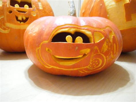 Lightning McQueen - Cars - Halloween Pumpkin - Jack-o-lantern ...