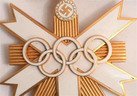 Regimentals GERMAN WWII OLYMPIC GAMES FIRST CLASS NECK ORDER