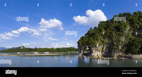 Guilin, elephant trunk hill Stock Photo - Alamy