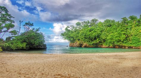 Frenchmans Cove Beach Errol Flynn Tours Jamaica