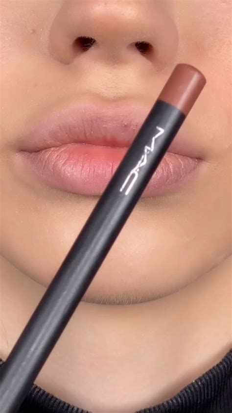 Pinky Nude Lip Combo Video In Gesicht Schminken Lippen Schminken Neutrales Makeup