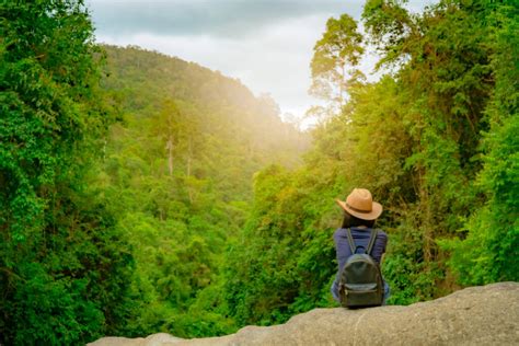 benefits  ecotourism  local communities