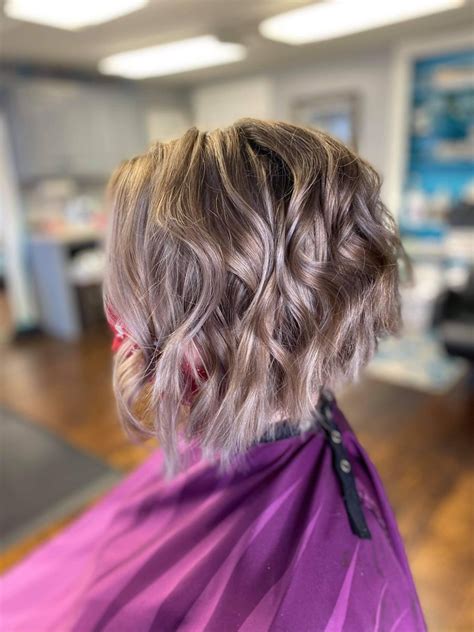 Ash Blonde Short Hair Layered Bob Super Cute Silver Hair Color Silver Hair Color Ash Blonde