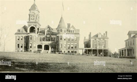 Chamberlain-Hunt Academy in Port Gibson, Mississippi, 1914 Stock Photo ...