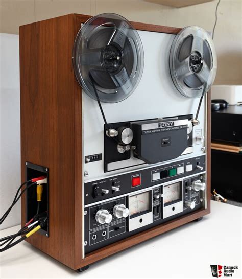 SONY TC 850 Professional ¼ inch Reel to Reel Tape Recorder Photo