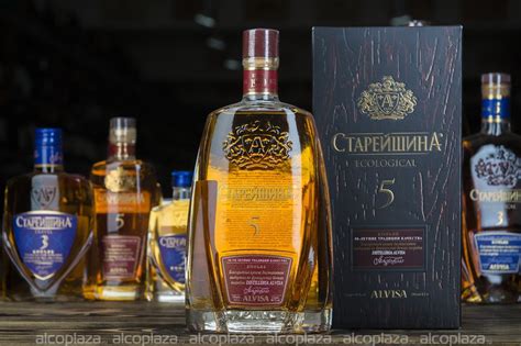 Коньяк Старейшина купить - цена в магазине АлкоПлаза