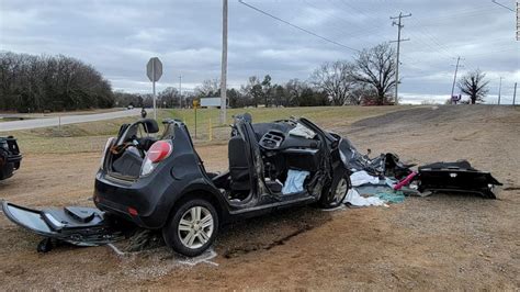 6 Dead After Crash With Semi Truck Oklahoma Highway Patrol Says Cnn