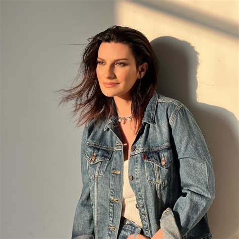 Laura Pausini Esce Con Lalbum Anime Parallele Date Tour Faremusic