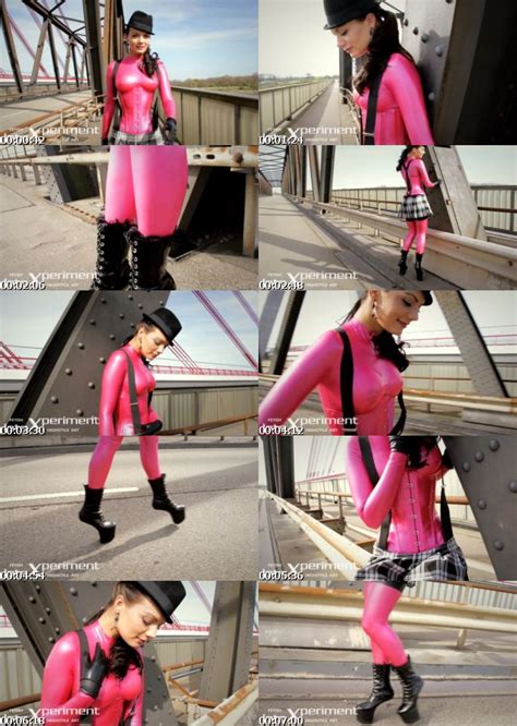 Hot Girls Wear Latex Rrubber And Leather Page 12