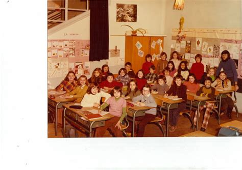 Photo De Classe Cm De Ecole Ferdinand Buisson Sainte Genevieve