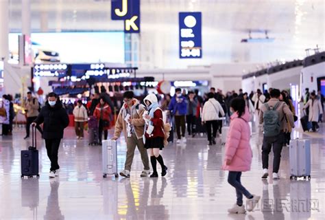 连续三天破10万人次 武汉天河机场单日航班量客流量双创新高 中国民航网