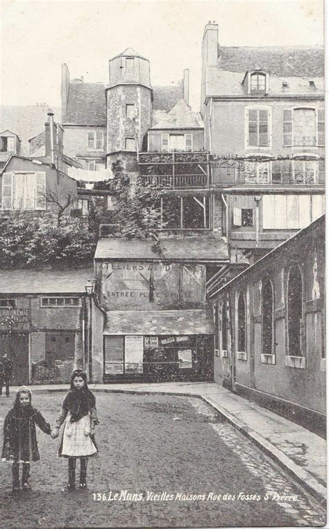 Le Mans Vieilles Maisons Rue des Fossés Carte postale ancienne