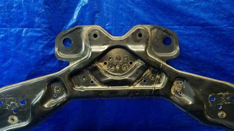 Infiniti G Q Q Awd Front Subframe Crossmember Brace Bracket