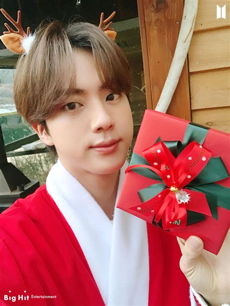 Bts Jin Bts Taehyung Jhope Kim Seokjin Hoseok Bts Christmas Merry