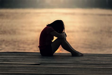 Sad Lonely Wallpapers Top Free Sad Lonely Backgrounds Wallpaperaccess