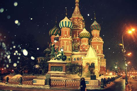 Download Kremlin At Night Wallpaper | Wallpapers.com