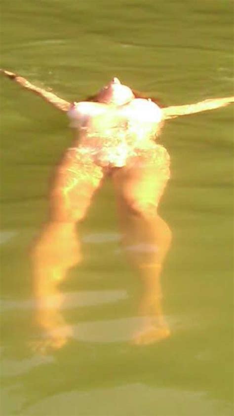 Flashing Nude On Our Boat Amateur Wife At The Lake Dare