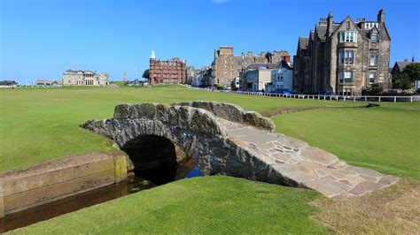 St. Andrews Old Golf Course - Golfing in Fife, Scotland