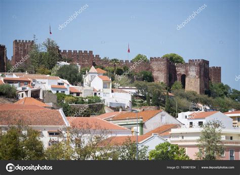 Castelo Na Cidade Velha De Silves Em Portugal Fotos Imagens De Urf