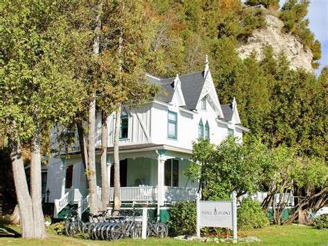 Bed & Breakfast on Mackinac Island - Mackinac Island Tourism Bureau