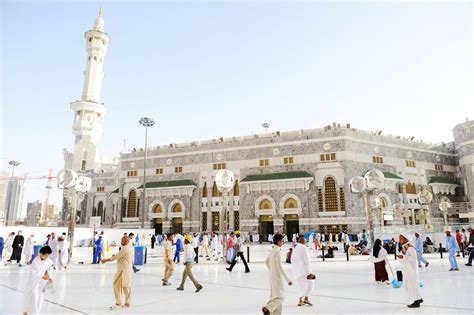 Yuk Simak Sejarah Masjidil Haram Sejak Pertama Dibangun Umroh