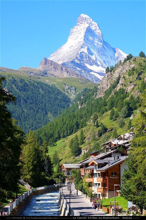 Le Cervin 4478m Matterhorn Dans Les Alpes Valaisannes Sur La