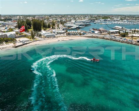 Parasailing Fun In The Sun At Fremantle Sky Perth