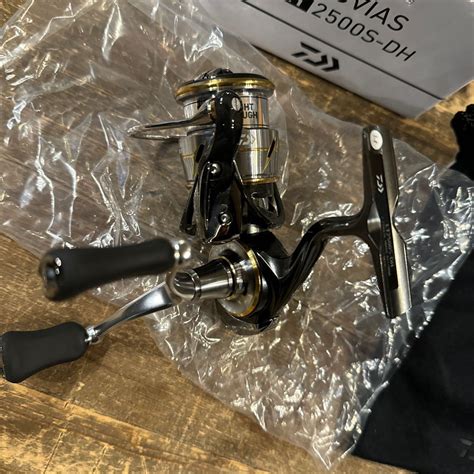 Yahoo オークション 新品 未使用 DAIWA 20 LUVIAS LT 2500S DH ダイ