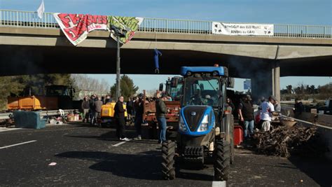 Ein Gespenst Geht Um In Europa Bauernaufstand In Frankreich Telegraph