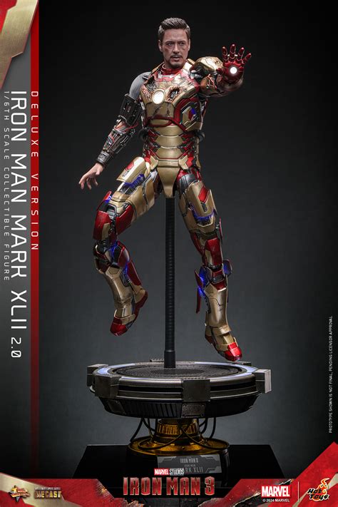 Hot Toys Iron Man Th Scale Iron Man Mark Xlii Collectible Figure Deluxe