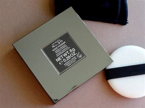 Makeup Beauty And More Burberry Nude Powder Sheer Luminous Pressed Powder In Ochre