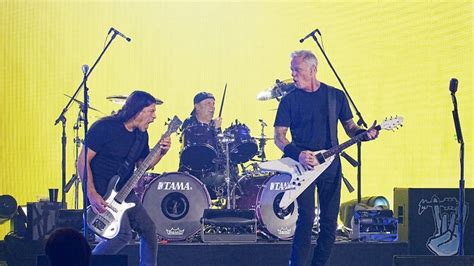 Metallica Unveils New Music Video For 72 Seasons