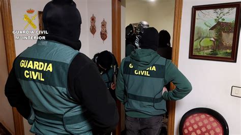 La Guardia Civil investiga a una persona por simulación de delito de