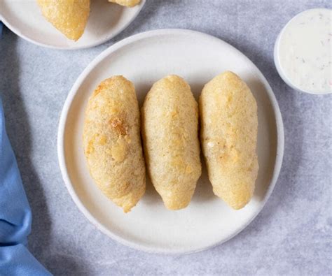 Panamanian Carimañolas (Cassava Fritters) • Curious Cuisiniere