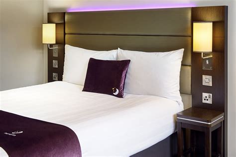 PREMIER INN LONDON BANK (TOWER) HOTEL - Updated 2025 Prices & Reviews ...