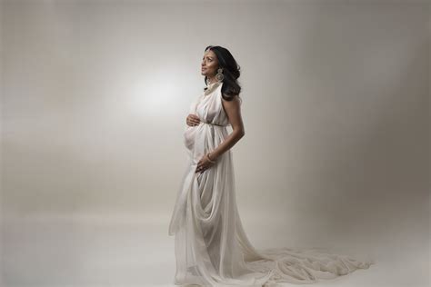 London Maternity Photographer Susan Porter Thomas Est 2005