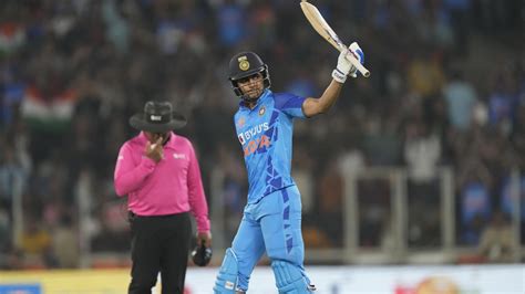 Shubman Gill Creates History Smashes Virat Kohli Suresh Raina S