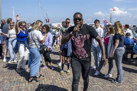 Zotte Zondag Op Pinksterfeesten Delfzijl Biedt Volop Vermaak