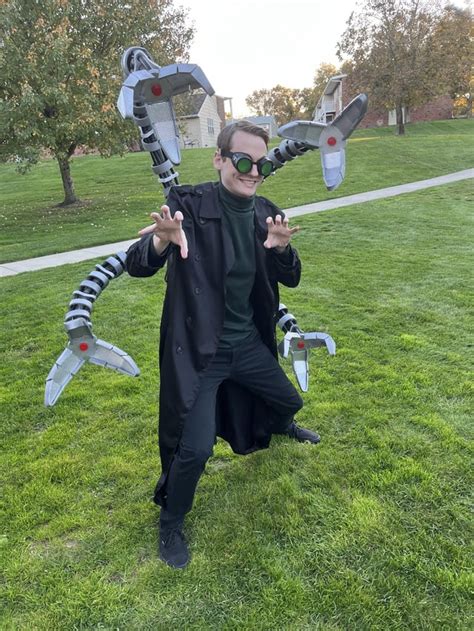 My Doc Ock Halloween Costume : r/marvelstudios