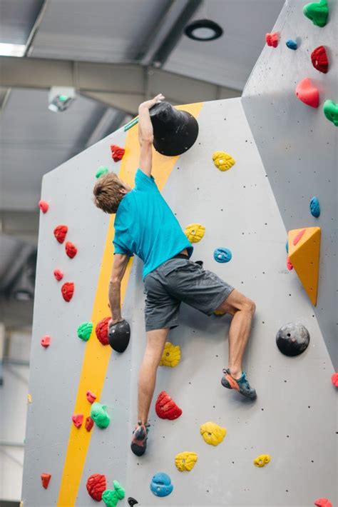 Summer Boulder League Round 1 - Oakwood Climbing Centre - Bouldering ...