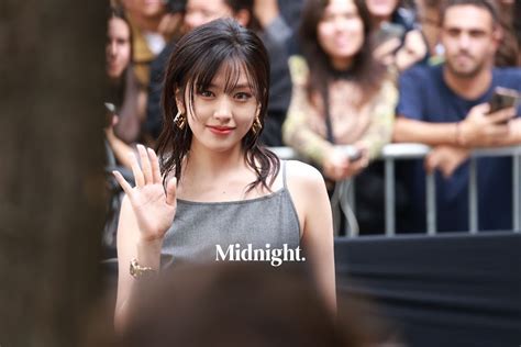 Mother Is Mothering IVE S An Yujin Turns Heads With Her Mature Visuals At Milan Fashion Week