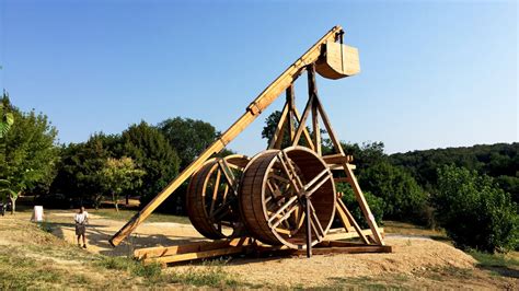 Meet The Trebuchet The Castle Crushing Catapult Of The Middle Ages