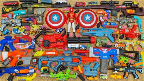 Collecting 7 SNIPER RIFLES And AK47 Captain America MACHINE GUN Shotgun