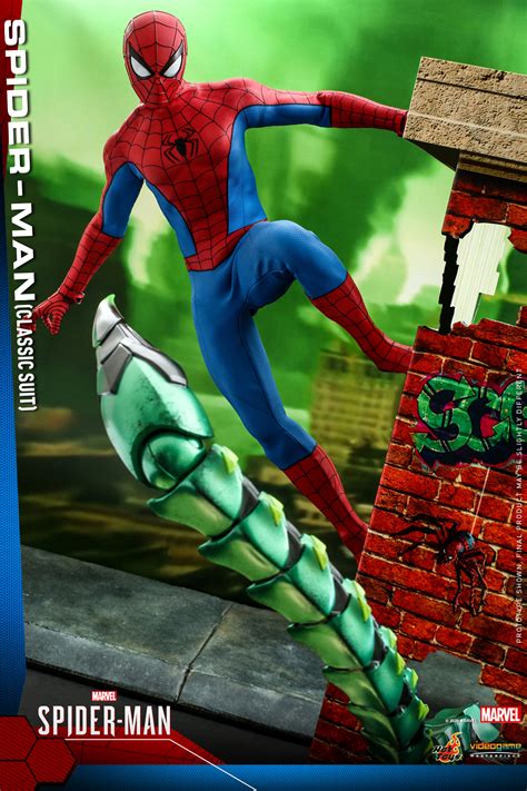 Hot Toys Vgm Marvel S Spider Man Classic Suit Spider Man Collectible Figure Disney Magical