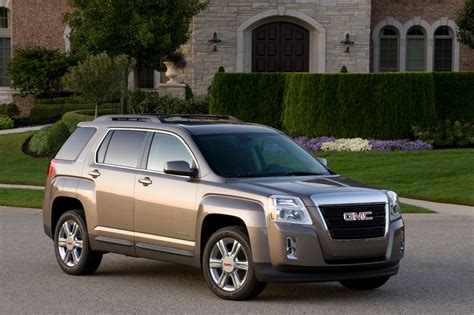 2016 Gmc Terrain Updated With A New Professional Look The Newsroom Archive Gm