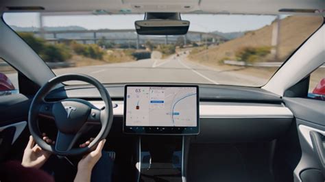 Teslas Full Self Driving Feature Is Back On Autopilot Mashable