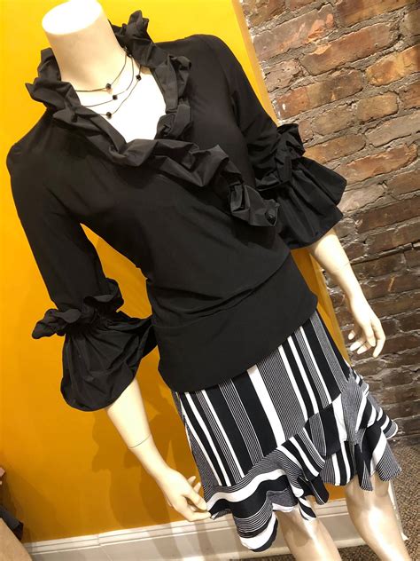 Gorgeous day downtown Downers... - Downtown Downers Grove