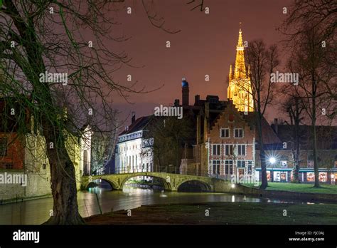 Night Landscape At Lake Minnewater In Bruges Belgium Stock Photo Alamy